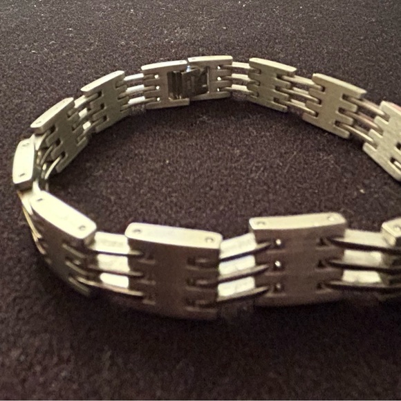 Mens, Brand New, Stainless Steel Link Bracelet - Picture 2 of 4